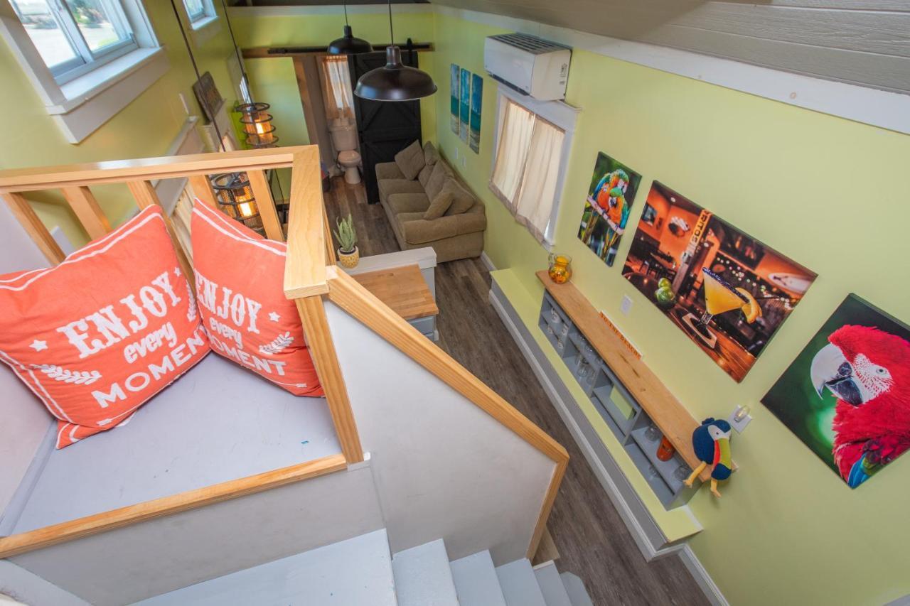 サラソータ Tiny House Siestaヴィラ エクステリア 写真