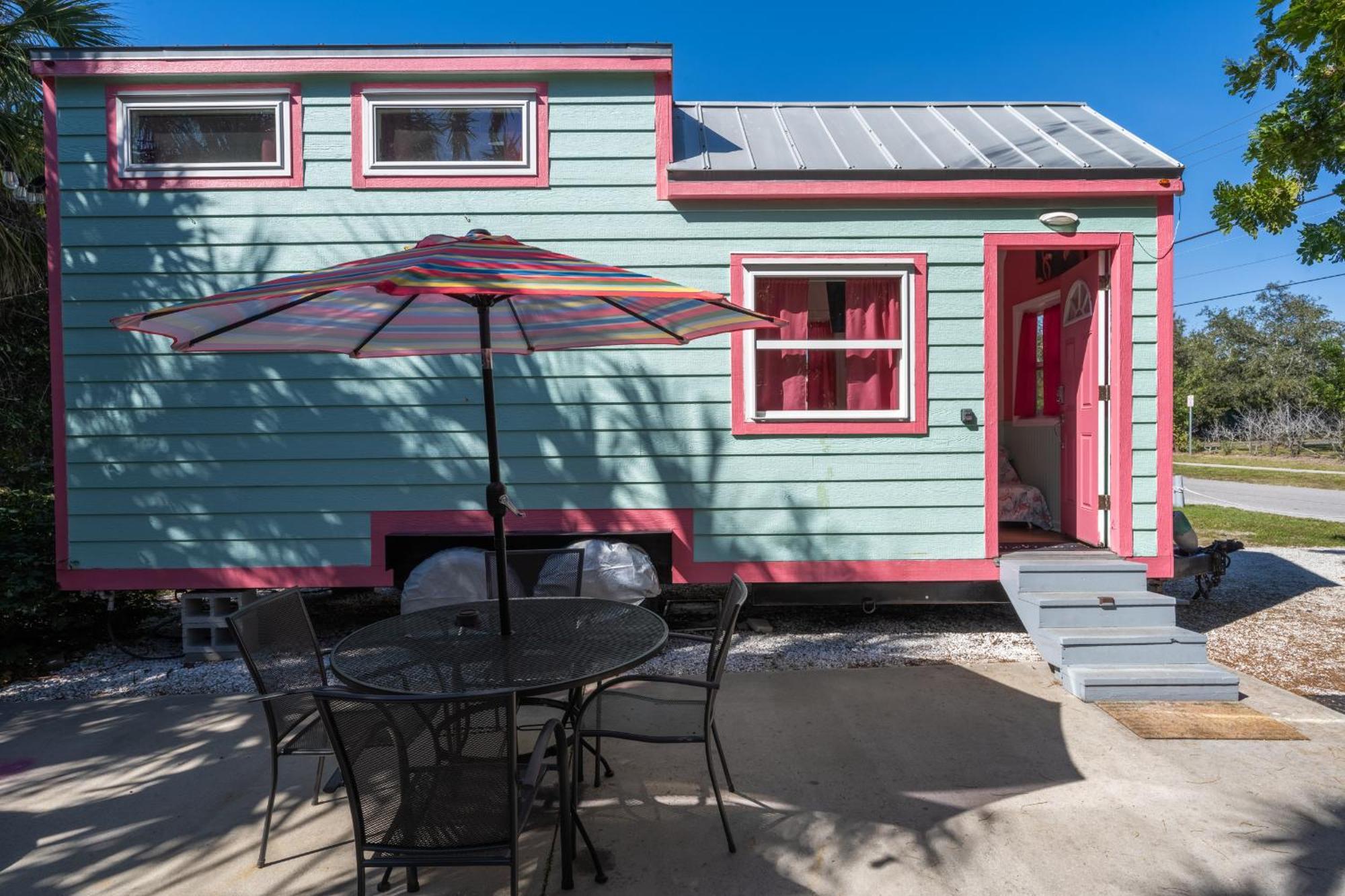 サラソータ Tiny House Siestaヴィラ エクステリア 写真