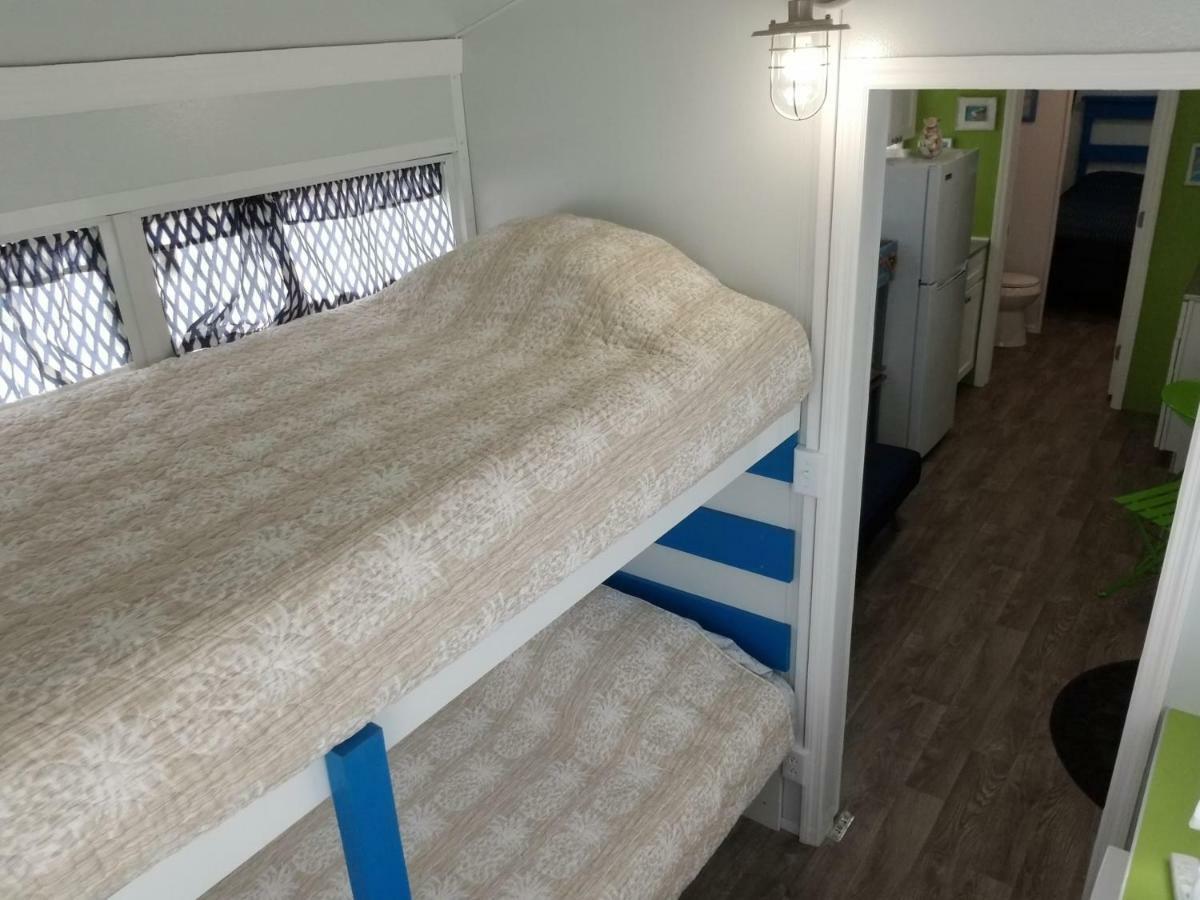 サラソータ Tiny House Siestaヴィラ エクステリア 写真